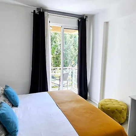 Apartment Center With Sea Views & Free Parking By Your Key Madeira *