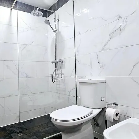 Center With Sea Views & Free Parking By Your Key Madeira Funchal (Madeira)