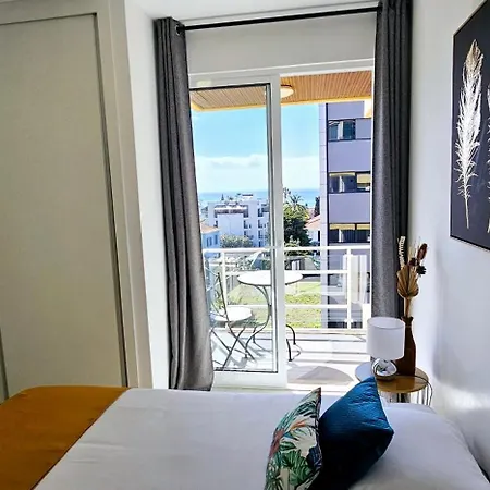 Center With Sea Views & Free Parking By Your Key Madeira