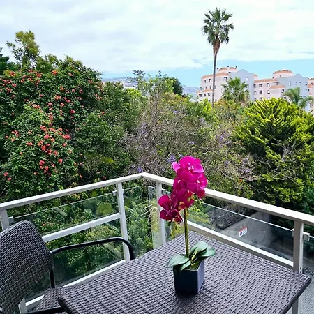 Center With Sea Views & Free Parking By Your Key Madeira Apartment *