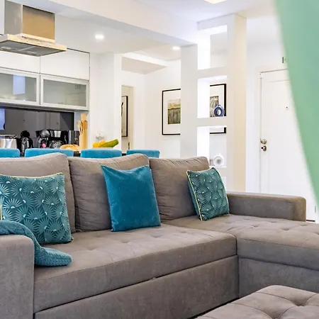 Center With Sea Views & Free Parking By Your Key Madeira Apartment Funchal (Madeira)