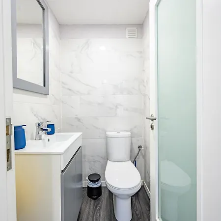 Center With Sea Views & Free Parking By Your Key Madeira Funchal (Madeira)