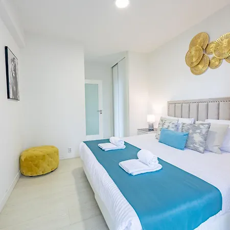 Center With Sea Views & Free Parking By Your Key Madeira *