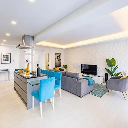 Funchal Town Centre With Sea Views & Free Parking By Hdfm Collection * Funchal (Madeira)