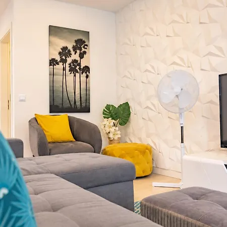 Funchal Town Centre With Sea Views & Free Parking By Hdfm Collection * Funchal (Madeira)