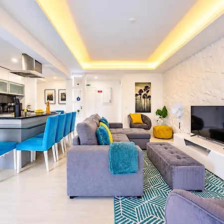 Funchal Town Centre With Sea Views & Free Parking By Hdfm Collection * Funchal (Madeira)